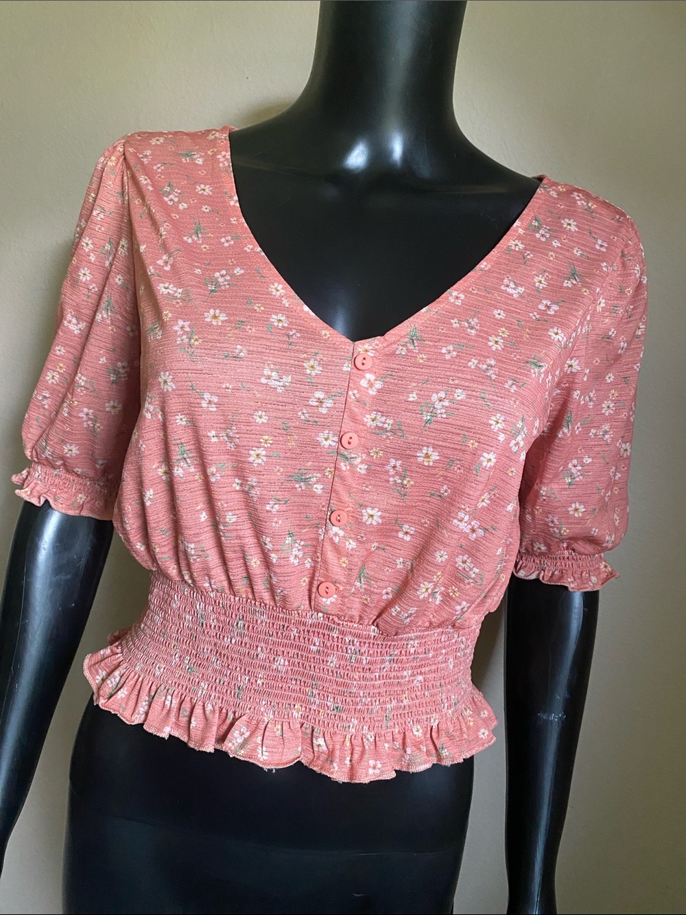 Luna Moon Coral Floral Smocked V-Neck Crop Top